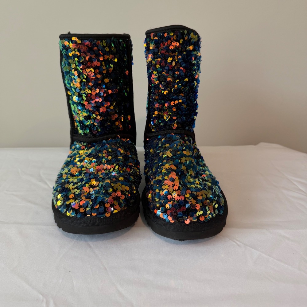 UGG Classic Short Sequin Multicolor Iridescent Boots 1112514 Black Size 7